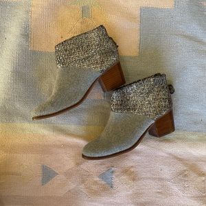 Tom’s booties - Leila Grey Felt Shine Boucle